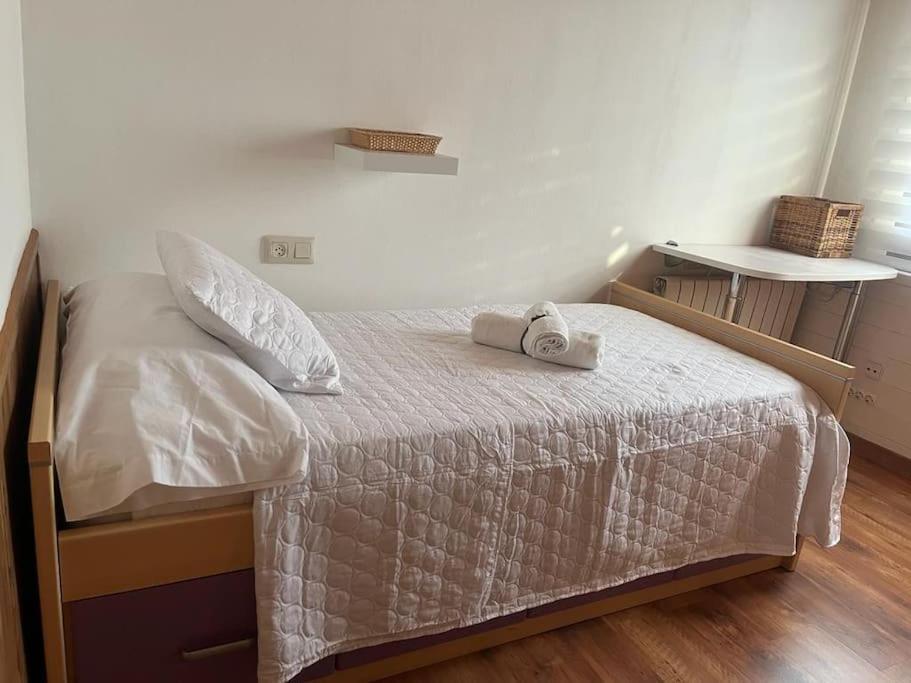 Atico Luminoso Centrico Y Comodo Lejlighed Figueres  Eksteriør billede